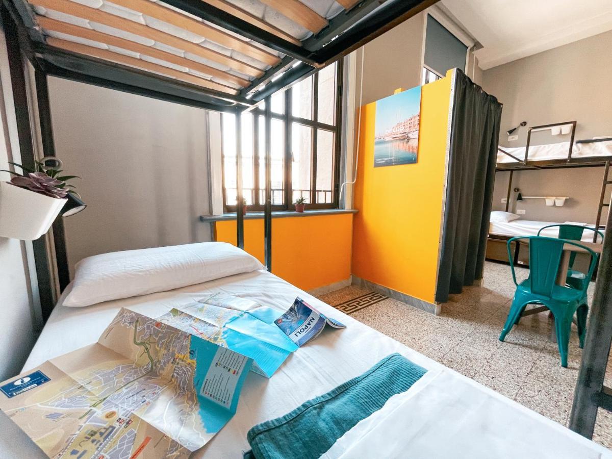 NeapolitanTrips Hostel&Bar