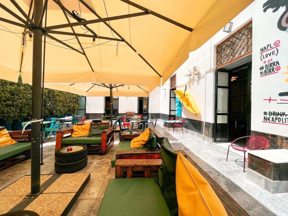 NeapolitanTrips Hostel&Bar *