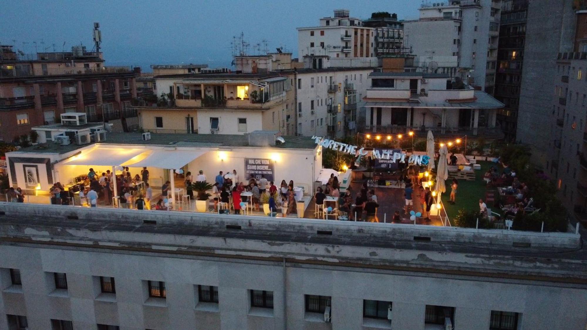 NeapolitanTrips Hostel&Bar