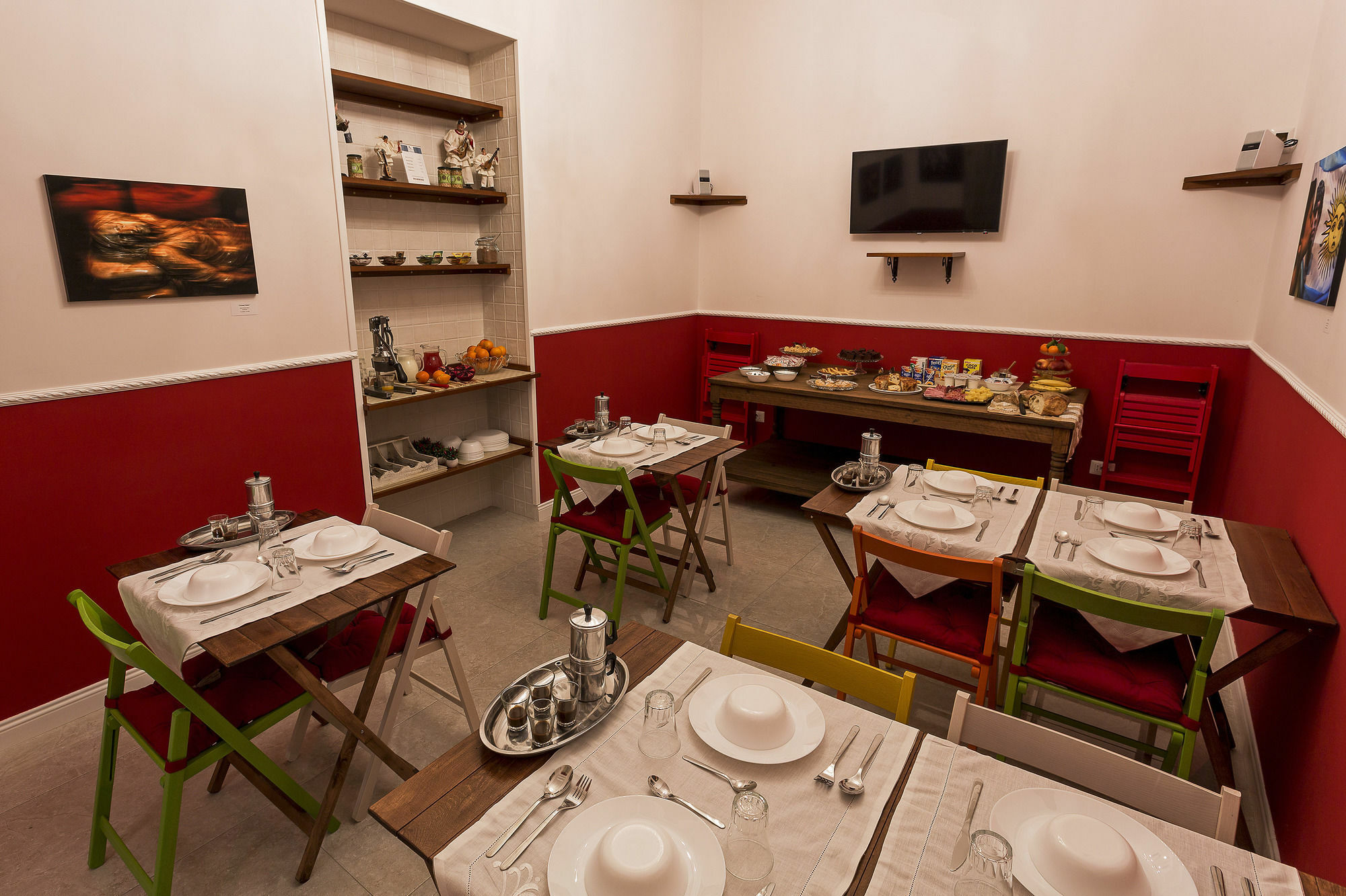 NeapolitanTrips Hostel&Bar Hostel *
